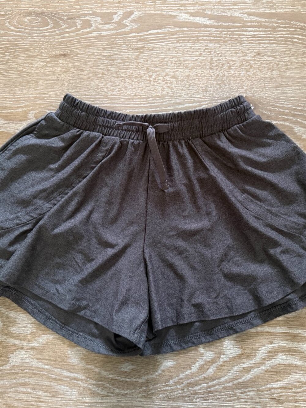 Girls Old Navy Active cloud so soft gray swing elastic pull on shorts size M 8